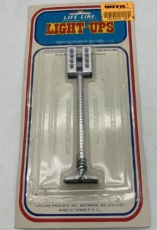 Life Like 01213 HO Floodlight Pole 16 V/AC or DC
