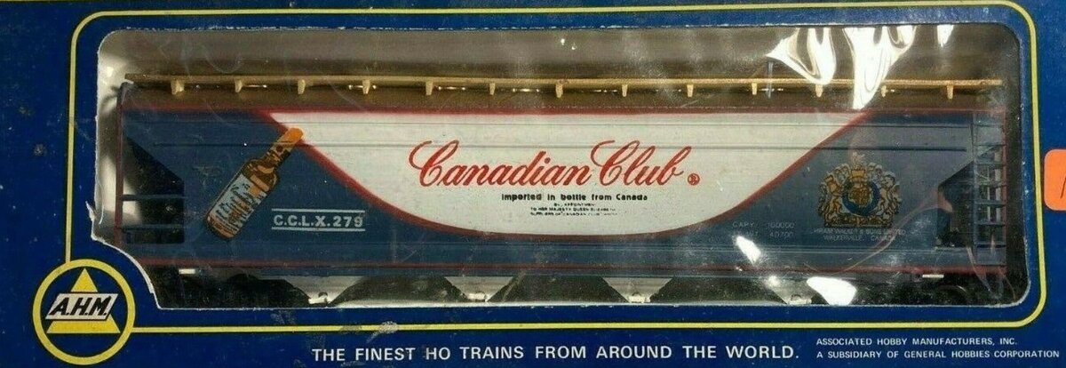 AHM 5395-11 HO Canadian Club Center Flow Hoppers C.C.L.X. 279 Ready to Run