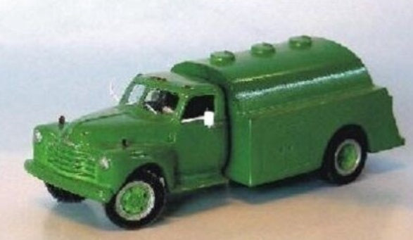Sylvan Scale Models V-081 HO 1948-53 Chevy Tank Truck Kit