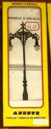 Aneste 7055 HO Operating Street Lamp
