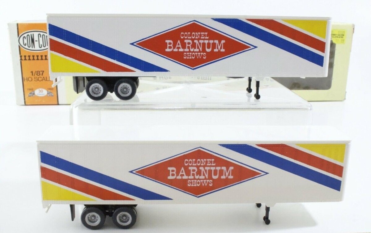 Con-Cor 0004-008147 HO Colonel Barnum Shows Rivet Dry Van Trailer 45' (Set of 2)