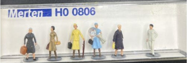 Merten 0806 HO Passengers Female (Pack of 6)