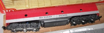 Rivarossi 6161 HO EMD E-8 B (Powered) S.P.-Golden State Passenger Car