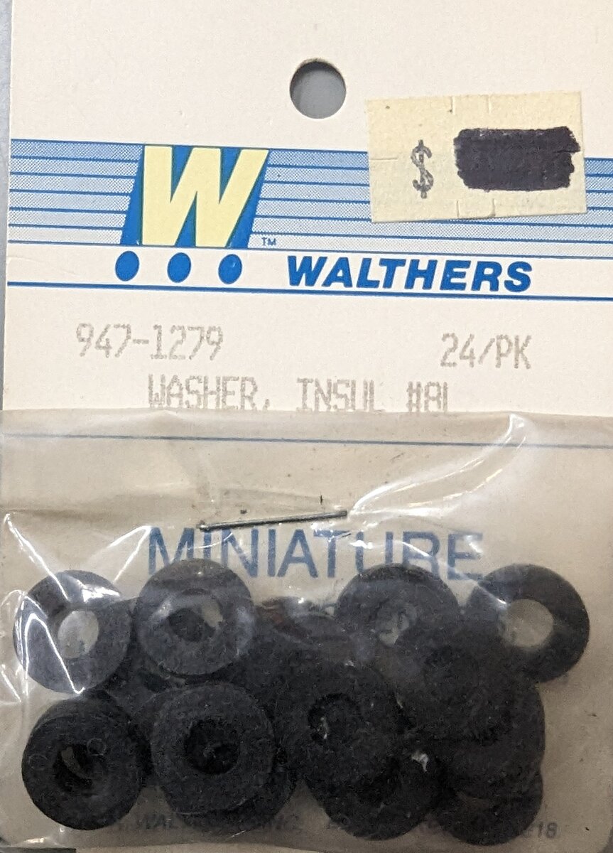 Walthers 947-1279 Insulated Washer #8L (Pack of 24)