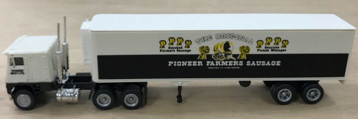 Herpa HO Pionner Farmers Sausage Tractor & Trailer