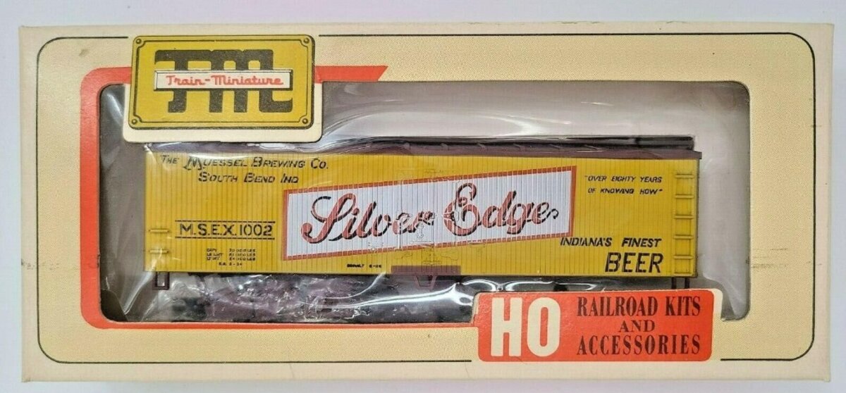 Train Miniature 8085 HO Silver Edge Beer 40' Wood Reefer Kit