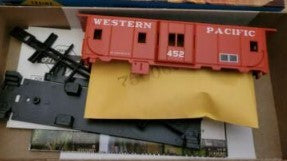 Athearn 1181 HO BW Caboose Western Pacific #437 Kit