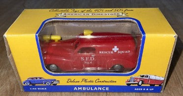Dimestore Dreams 30002 1:43 Deluxe Plastic Construction Ambulance