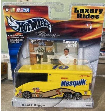 Hot Wheels B0537 1:87 Scott Riggs Nesquik Racing Luxury Rides Motorcoach