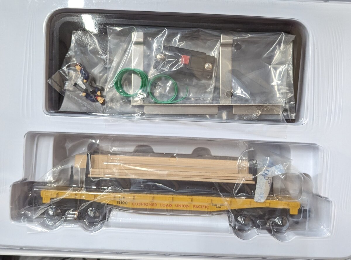American Flyer 74-9011-202 S Gauge Union Pacific Cushioned Load Car #15100