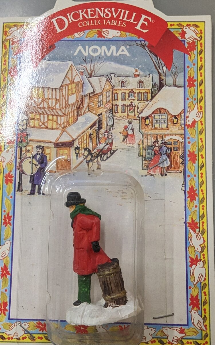 Noma 28471 O Dickensville Collectables Man in Red Coat w/Barrel