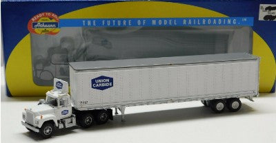 Athearn 93132 HO Union Carbide Mack R Truck w/45' Trailer #7717