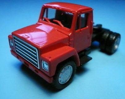 Promotex 15297 HO Herpa Red International 2-Axle Day Cab Truck Kit