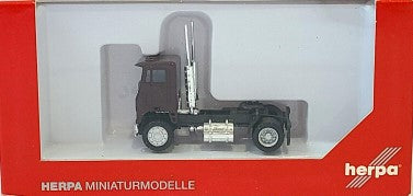 Herpa 25236 1:87 Burgundy Road Commander Cabover Tractor w Single Axle Ki