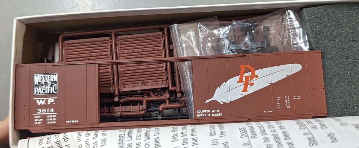 InterMountain 40603-09 HO Western Pacific PS-1 50' DD Box Car Kit #3814