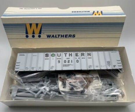 Walthers 932-3651 HO Southern 50' Airslide Hopper Kit