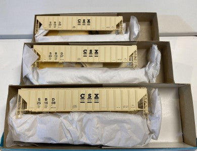 Athearn 932-9030 HO CSX 54' Covered Hopper 3 Pack Car #251059, 251357, & 251608