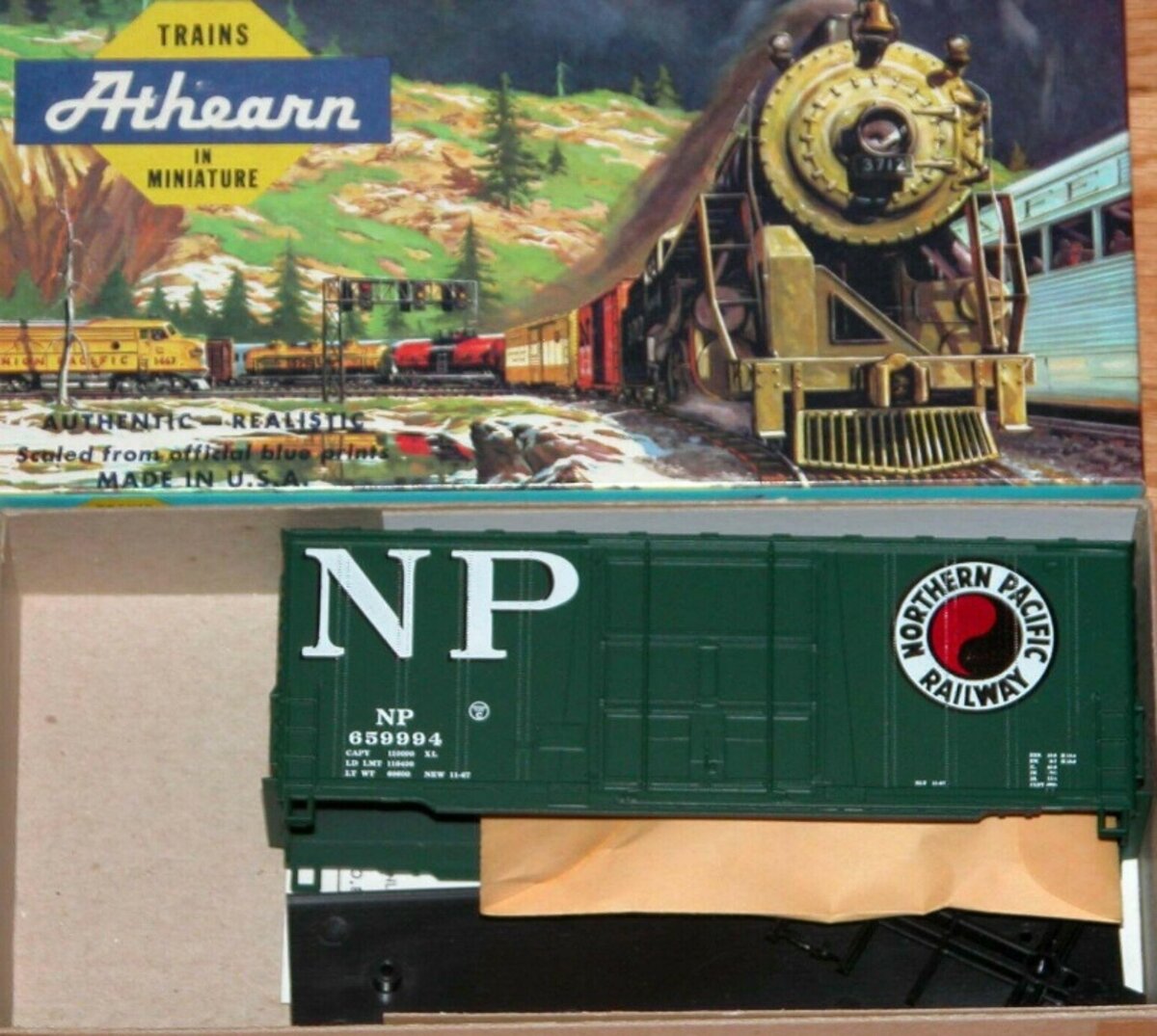 Athearn 1967 HO Northern Pacific 40 Ft SS Hi-Cube Kit