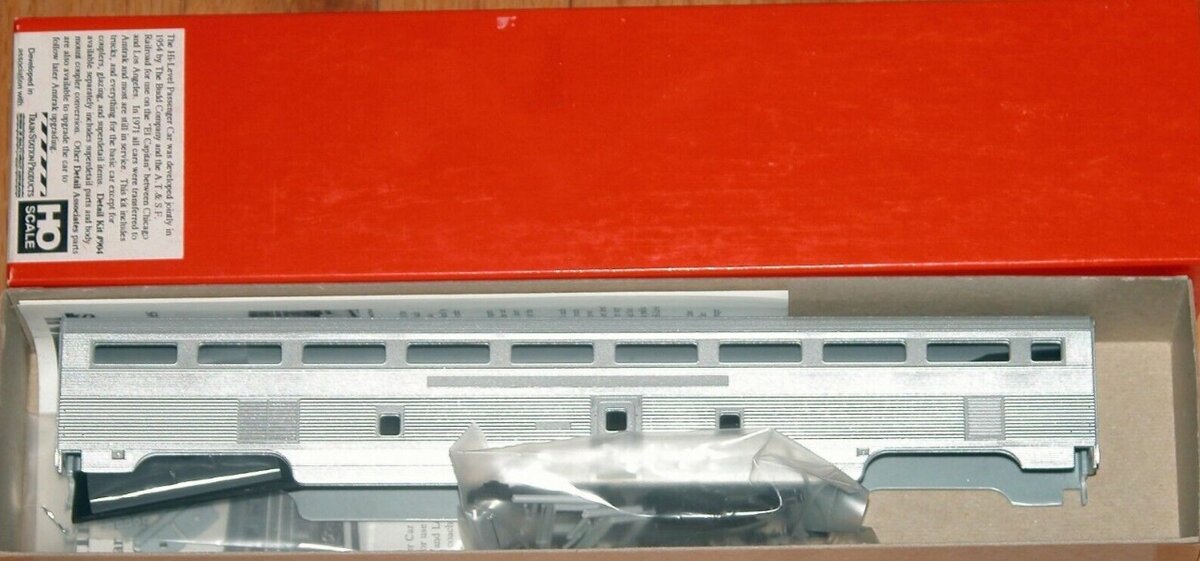 Detail Associates 612 HO Silver Budd Hi-Level El Capitan Step/Coach Car Kit
