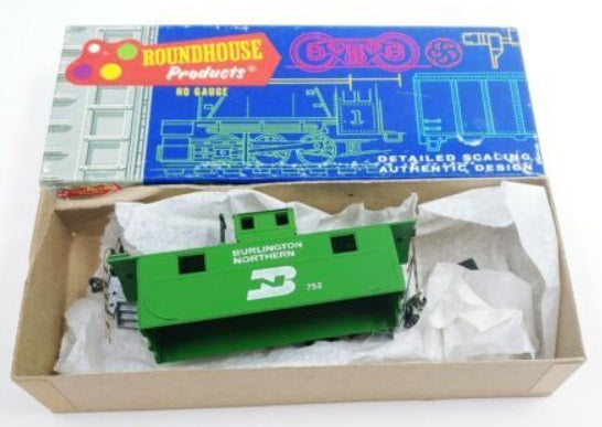 Roundhouse 3473 HO Burlington Northern BN Caboose Kit