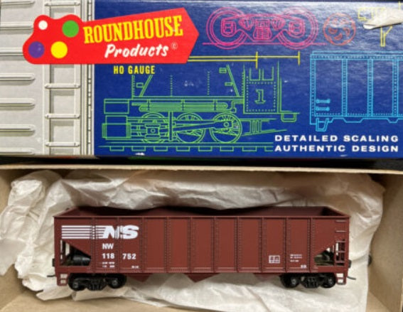 Roundhouse 7783 HO Norfolk So 3-Bay Rib Hopper Kit