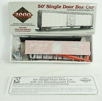 Life Like 21968 HO Proto 2000 Series CB&Q 50'' Single Door Boxcar # 21045 Kit