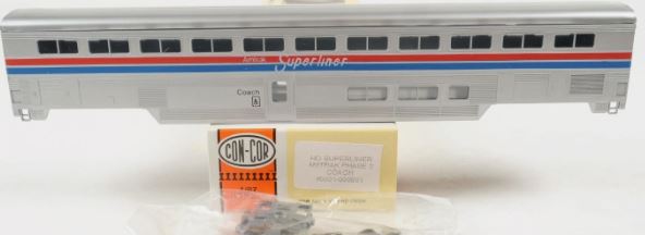 Con-Cor 0001-000801 HO Amtrack Superliner Coach Phase 2