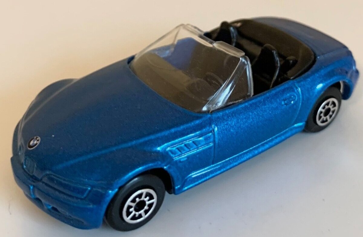 Maisto 21001 1:64 Power Racer Metallic Blue BMW Z3 Roadster – Trainz