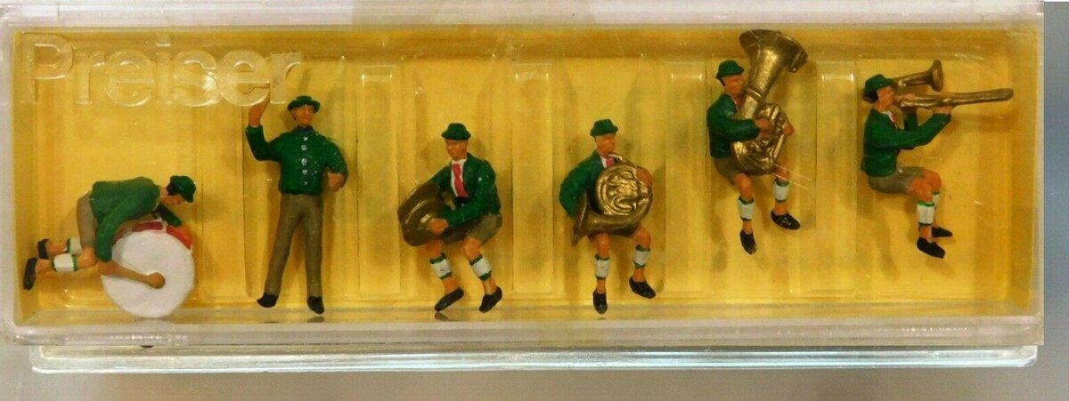 Preiser 202 HO Seated Folk Band Figure Set (Set of 6)