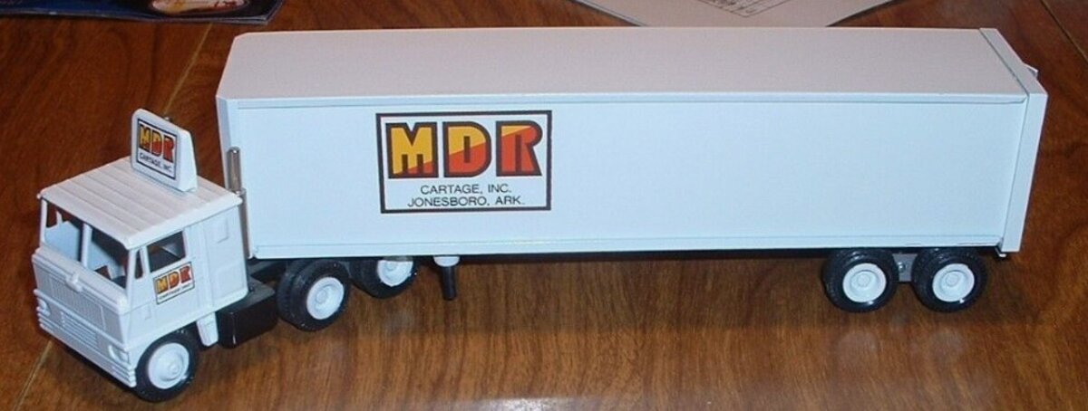 Winross 387 1:64 MDR Cartage, Inc. Tractor Trailer