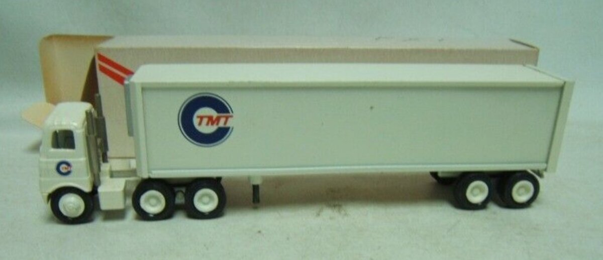 Winross 497 1:64 TMT Crowley Tractor Trailer White 5000 Cab Semi
