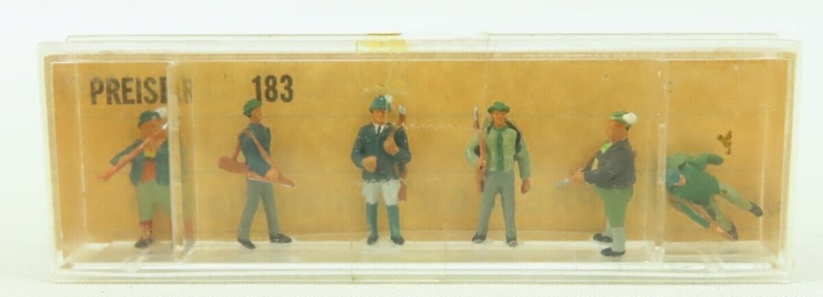 Preiser 183 HO Scale German Hunters Figures (Set of 6)