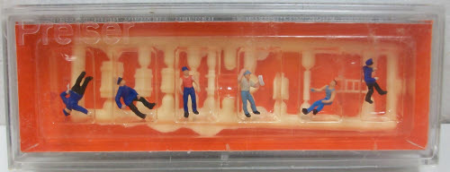 Preiser 88511 Z Scale Railroad Track Workers Figures with Loads (Set of 6)