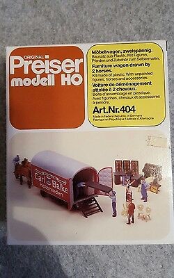 Preiser 404 HO Furniture Wagon Drawn by Horses Plastic Kit w/Figures