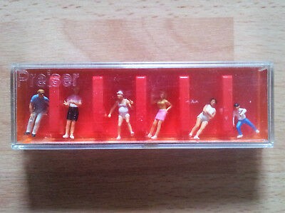 Preiser 10259 HO Spectators Figures (Set of 6)
