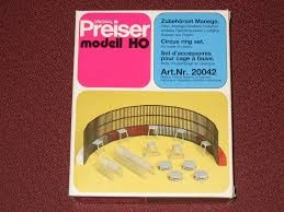 Preiser 20042 HO Circus Ring W/Accessories Plastic Model Kit