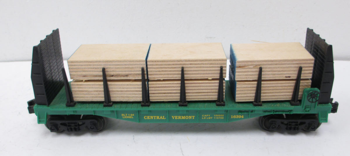 Lionel 6-16394 O Gauge Central Vermont Flatcar with Bulkhead & Stakes