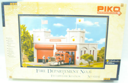 Piko 62242 G Fire Departement Number 6 Station Building Kit