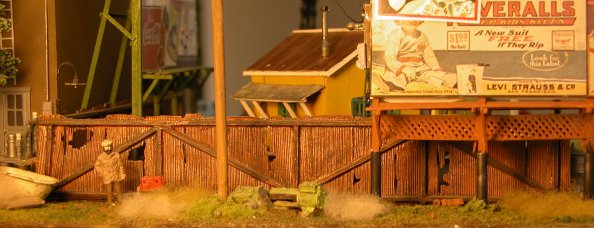 Scale Structures 4127 Corrugated Iron Fence 200-Scale Ft.