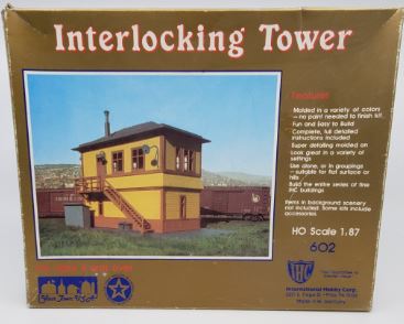 IHC 602 HO Scale Interlocking Tower Building Plastic Kit