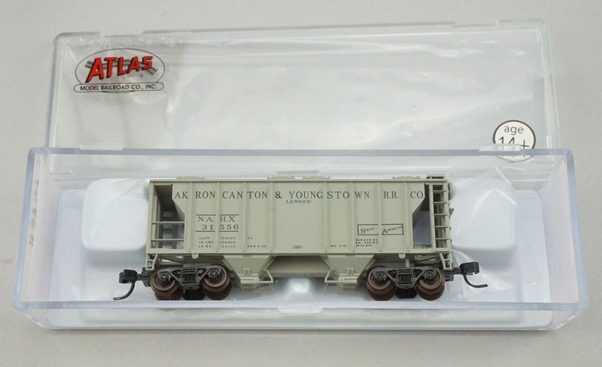 Atlas 31971 N Trainman PS-2 Covered Hopper, AC&Y #31556