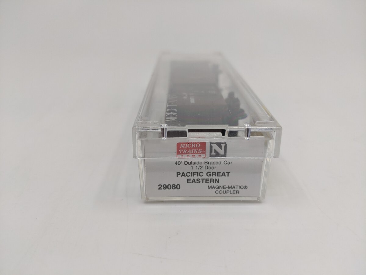 Micro-Trains 02900080 N PGE 40' 1&1/2 Door Outside Braced Boxcar #4101