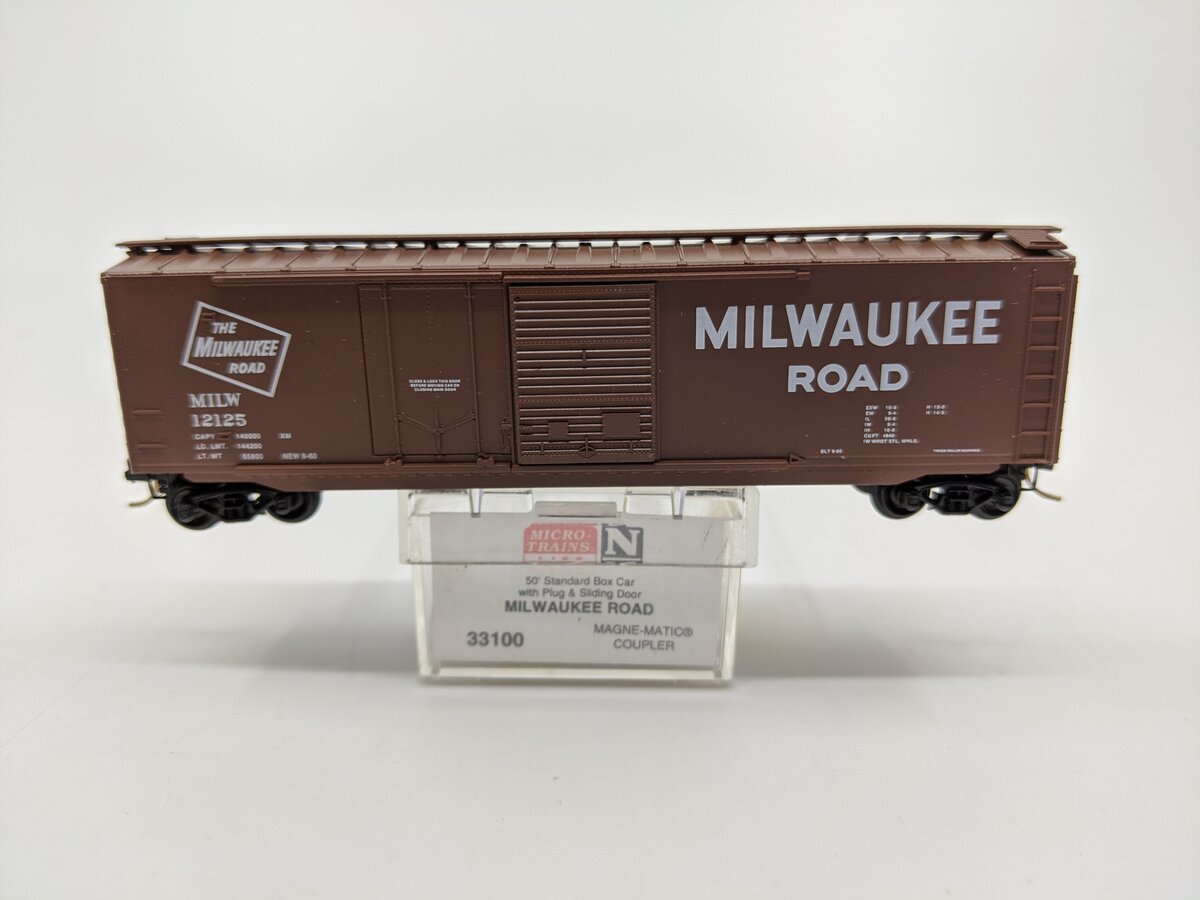 Micro-Trains 03300100 N Milwaukee Road 50' Standard Steel Boxcar #12125