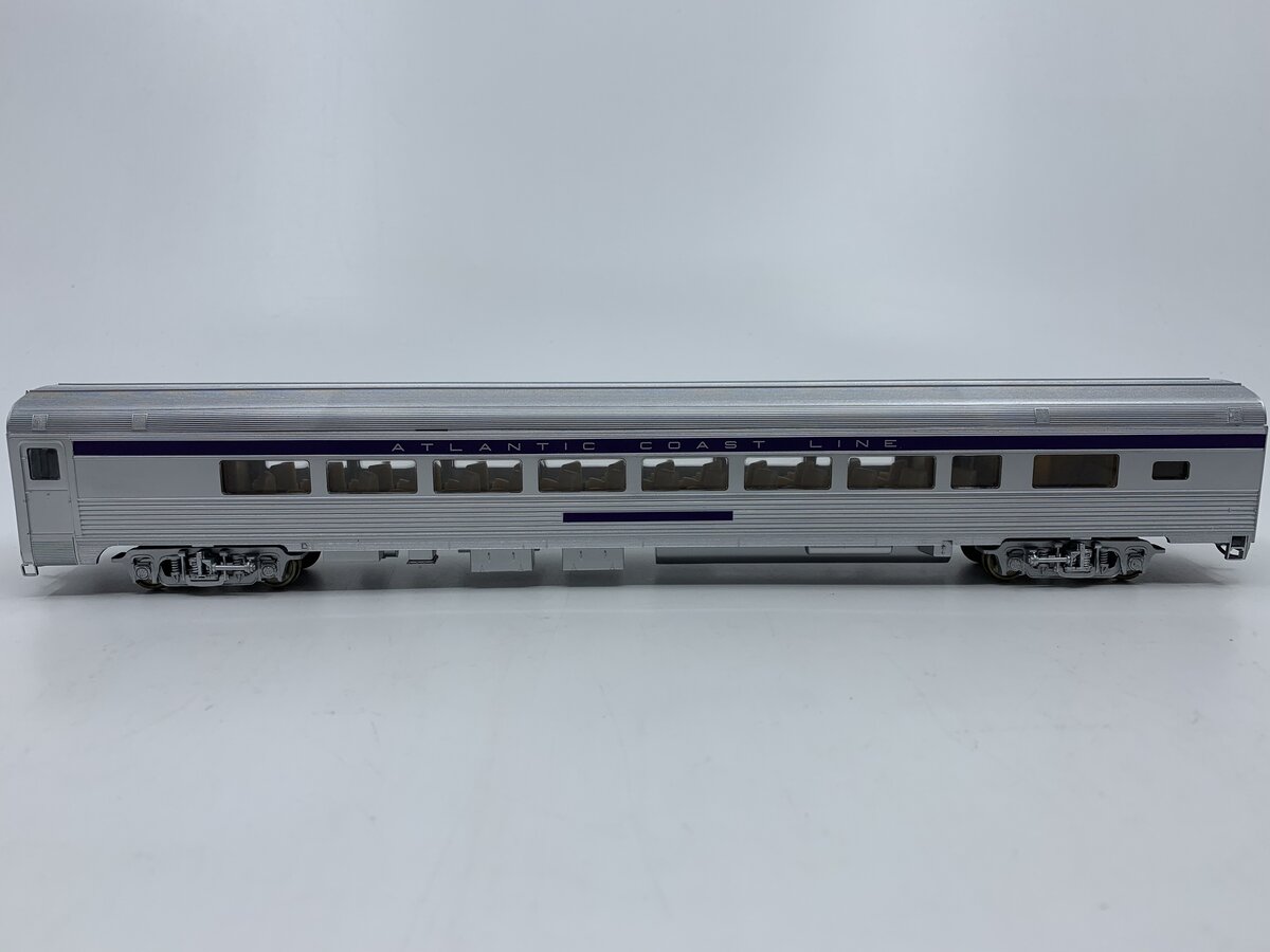 Walthers 932-6430 HO Scale Atlantic Coast Line 85' Budd Lounge Passenger Car