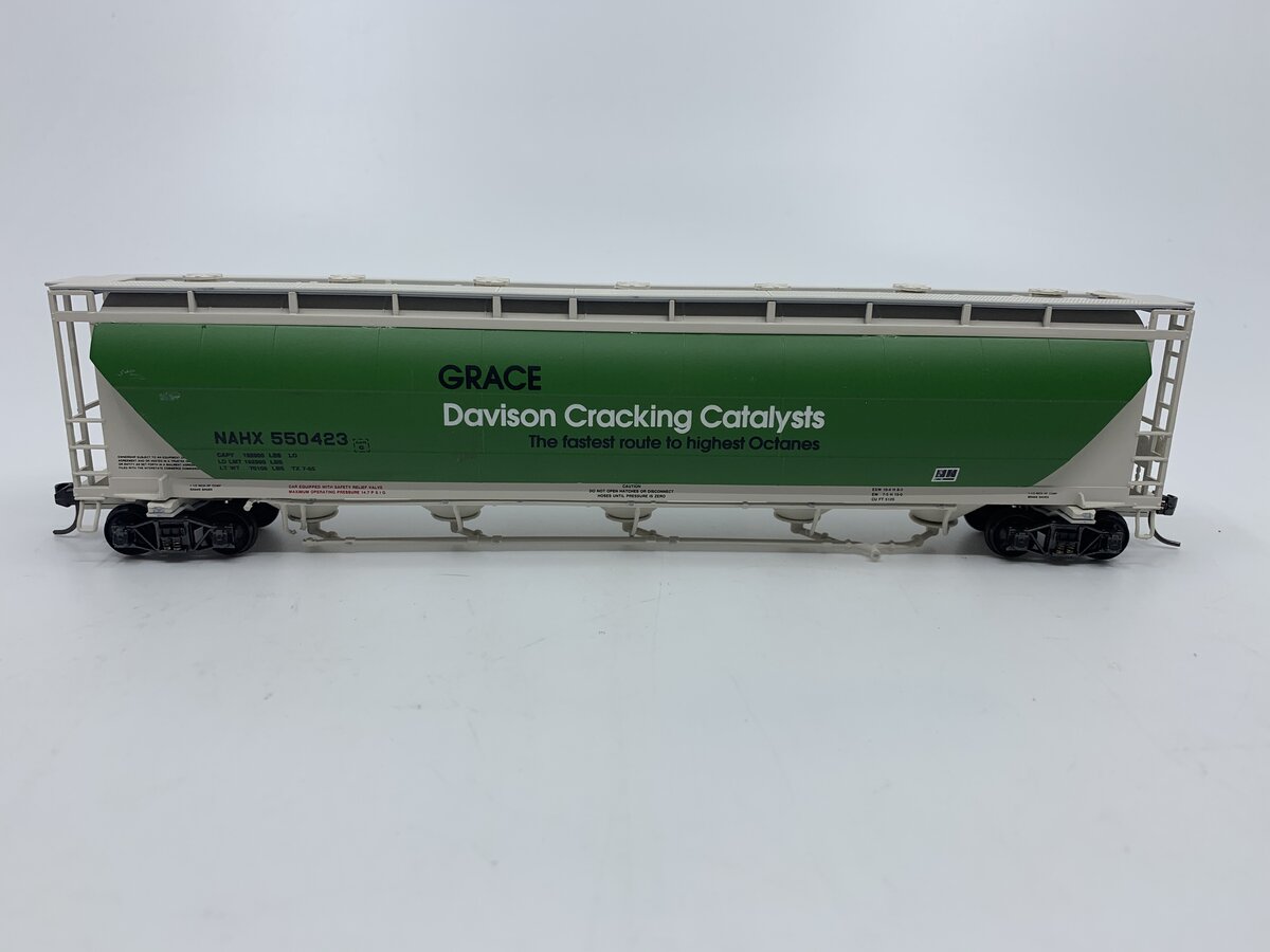 Walthers 932-5803 HO Scale Grace Plug Door Covered Hopper Car Kit #550421