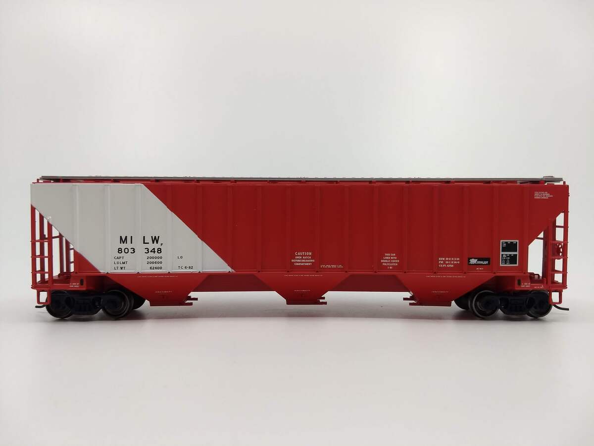 Atlas 20003936 HO Milwaukee Road Trainman® Thrall 4750 Covered Hopper #803348