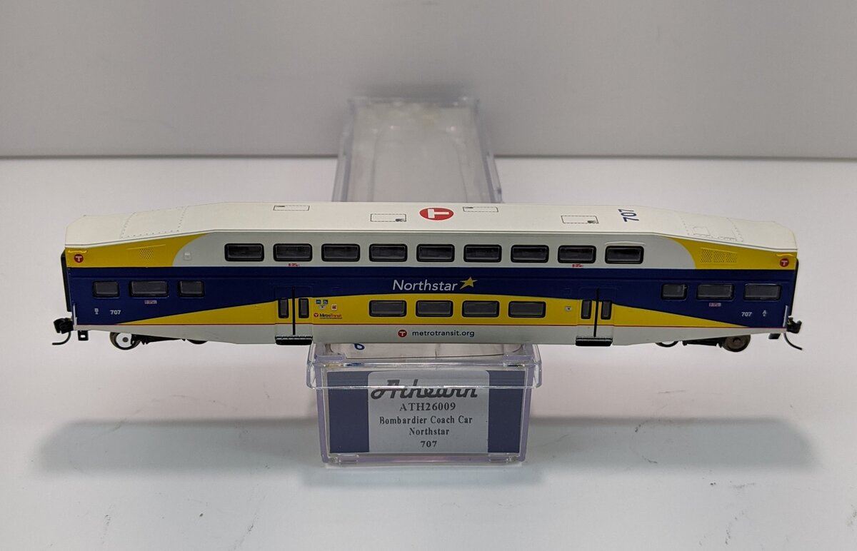 Athearn 26009 N Northstar Commuter RTR Bombardier Coach #707