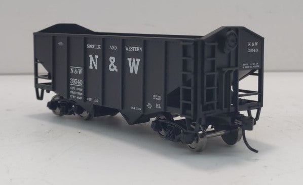 Bowser 42269 HO Norfolk & Western Peaked End 55-Ton Fishbelly Hopper Car #39540
