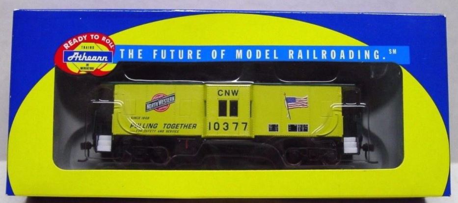 Athearn 74719 HO RTR Bay Window Caboose, C&NW #10377