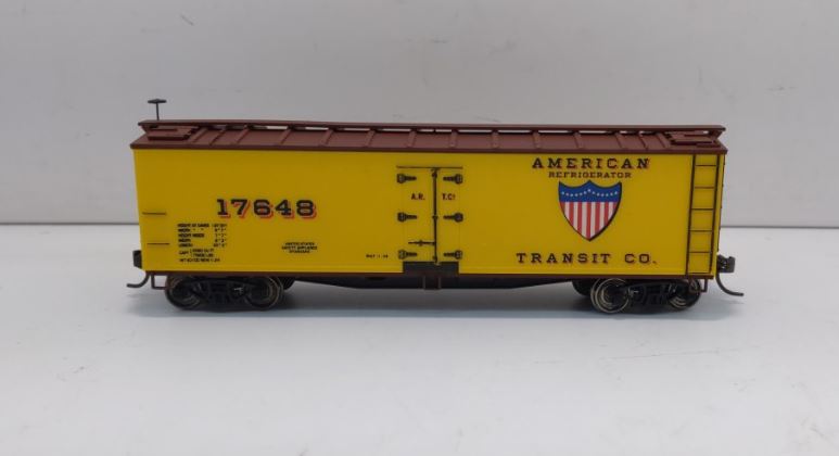 Accurail 4851 HO Scale A.R.T. Reefer Car Steam Era Classic Kit